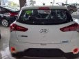 Hyundai i20 Active   2016 - Bán xe Hyundai i20 Active đời 2016, màu trắng