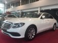 Mercedes-Benz E200 2017 - Bán xe Mercedes E200 đời 2017, màu trắng