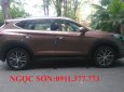 Hyundai Tucson 2017 - Bán Hyundai Tucson mới đời 2018, màu nâu, góp 90%xe,LH Ngọc Sơn: 0911.377.773