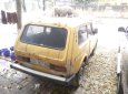 Lada Niva1600 1985 - Cần bán xe Lada Niva đời 1985, màu vàng, xe nhập 35tr