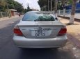 Toyota Camry LE 2005 - Bán Toyota Camry LE đời 2005, màu bạc, xe nhập 