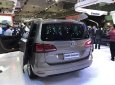 Volkswagen Sharan   AT 2017 - Bán xe Volkswagen Sharan AT đời 2017, màu vàng