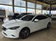Mazda 6 2.0L Premium 2017 - Cần bán Mazda 6 2.0L Premium năm 2017, màu trắng, giá chỉ 999 triệu