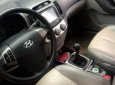 Hyundai Avante MT 2011 - Gia đình cần bán Hyundai Avante MT đời 2011, màu đen