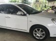 Nissan Bluebird 2010 - Chính chủ bán Nissan Bluebird đời 2010, màu trắng