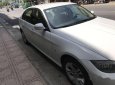 BMW 3 Series  320i  2010 - Bán BMW 3 Series 320i đời 2010, màu trắng số tự động