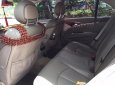 Mercedes-Benz E240    2002 - Cần tiên bán xe Mercedes-Benz E240 đời 2002, xe chính chủ, còn rất mới 98%