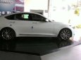 Hyundai Genesis   3.8L G80 2017 - Bán xe Hyundai Genesis 3.8L G80 đời 2017, màu trắng, xe nhập