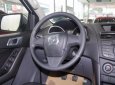 Mazda BT 50 2.2 MT 2016 - Bán xe Mazda BT 50 2.2 MT đời 2016, nội thất sang trọng, động cơ dầu