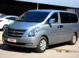 Hyundai Starex 2.5MT 2014 - Bán xe Hyundai Starex 2.5MT đời 2014, màu bạc