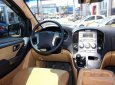 Hyundai Starex 2.5MT 2014 - Bán xe Hyundai Starex 2.5MT đời 2014, màu bạc