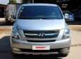 Hyundai Starex 2.5MT 2014 - Bán xe Hyundai Starex 2.5MT đời 2014, màu bạc