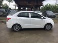 Hyundai Grand i10 2015 - Cần bán xe Hyundai Grand i10 đời 2015, màu trắng xe gia đình, 350 triệu