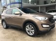 Hyundai Santa Fe 4WD 2014 - Cần bán lại xe Hyundai Santa Fe 4WD sản xuất 2014, màu nâu, giá chỉ 980 triệu