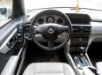 Mercedes-Benz GLK 300 Sport 4Matic 2010 - Cần bán gấp Mercedes GLK 300 Sport 4Matic sản xuất 2010, màu trắng, xe nhập