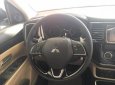 Mitsubishi Outlander 2.4 CVT 2017 - Bán xe Mitsubishi Outlander 2.4 CVT đời 2017, màu trắng, xe nhập