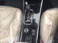 Mitsubishi Outlander 2.4 CVT 2017 - Bán xe Mitsubishi Outlander 2.4 CVT đời 2017, màu trắng, xe nhập