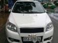 Chevrolet Aveo MT 2015 - Cần bán gấp Chevrolet Aveo MT đời 2015, màu trắng xe gia đình, giá chỉ 345 triệu