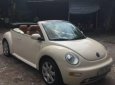 Volkswagen Beetle 2.0 2004 - Cần bán gấp Volkswagen Beetle đời 2004, màu kem (be), xe nhập chính chủ