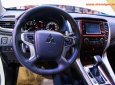 Mitsubishi Pajero Sport 2017 - Cần bán xe Mitsubishi Pajero Sport 2017, màu trắng, nhập khẩu