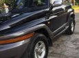 Ssangyong Korando   2004 - Bán gấp Ssangyong Korando đời 2004, màu đen, giá chỉ 165 triệu