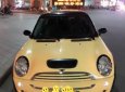 Mini Cooper   2004 - Cần bán Mini Cooper đời 2004, hai màu, xe nhập, giá 400tr