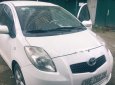 Toyota Yaris 1.3 AT 2005 - Bán Toyota Yaris 1.3 AT đời 2005, màu trắng, nhập khẩu