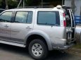 Ford Everest 2009 - Cần bán gấp Ford Everest năm 2009, màu bạc số sàn, giá 400tr