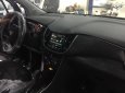 Chevrolet Trax 2017 - Bán ô tô Chevrolet Trax đời 2017, màu đen, nhập khẩu, 679 triệu, LH: 093.1771.595 Mr Tiến