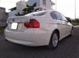 BMW 3 Series 320i  2008 - Cần bán xe BMW 3 Series 320i sản xuất 2008, màu trắng, xe nhập, giá tốt