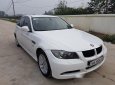 BMW 3 Series 320i 2008 - Cần bán xe BMW 3 Series 320i đời 2008, màu trắng, 520 triệu