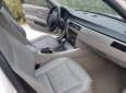 BMW 3 Series 320i 2008 - Cần bán xe BMW 3 Series 320i đời 2008, màu trắng, 520 triệu