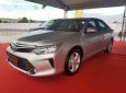 Toyota Camry  2.5Q   2017 - Bán xe Toyota Camry 2.5Q đời 2017, màu bạc