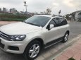 Volkswagen Touareg 2014 - Chính chủ bán Volkswagen Touareg đời 2014, màu trắng, nhập khẩu