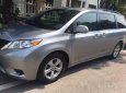 Toyota Sienna 2010 - Bán gấp Toyota Sienna sản xuất 2010, giá tốt