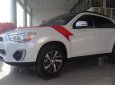 Mitsubishi Outlander Sport Sport 2.0CVT Premium 2017 - Bán Mitsubishi Outlander Sport Sport 2.0CVT Premium đời 2017, màu trắng, 885tr