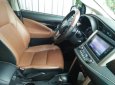 Toyota Innova 2.0V 2016 - Bán xe Toyota Innova 2.0V đời 2016, màu xám 