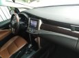 Toyota Innova 2.0V 2016 - Bán xe Toyota Innova 2.0V đời 2016, màu xám 