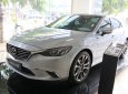 Mazda 6 2.5L 2017 - Bán xe Mazda 6 2.5L 2017, màu bạc, chính hãng, có xe giao