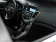 Chevrolet Cruze LT 2017 - Bán Chevrolet Cruze LT 2017, ưu đãi 70tr, trả trước 10%, bảo hành 3 năm, giao xe tận nhà, LH Nhung 0907148849