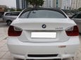 BMW 3 Series 320i 2007 - Bán BMW 3 Series 320i sản xuất 2007, màu trắng giá cạnh tranh