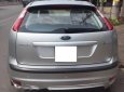 Ford Focus    2002 - Bán Ford Focus đời 2002, màu bạc số sàn