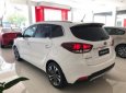 Kia Rondo GAT 2017 - Cần bán Kia Rondo GAT sản xuất 2017, màu trắng, giá 689tr