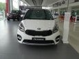 Kia Rondo 2017 - Cần bán Kia Rondo năm 2017, màu trắng