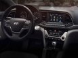 Hyundai Elantra 2017 - Cần bán Hyundai Elantra đời 2017, màu bạc