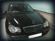 Mercedes-Benz C class C240 Avantgarde 2004 - Cần bán Mercedes C240 Avantgarde đời 2004, màu đen