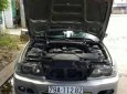 BMW 3 Series  318i 2004 - Cần bán lại xe BMW 3 Series 318i đời 2004, màu bạc