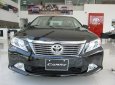 Toyota Camry 2.0E 2017 - Bán Camry 2.0E giá tốt, tặng phụ kiện chính hãng, hỗ trợ trả góp lãi suất thấp, xe giao ngay