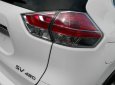 Nissan X trail 2.5 SV 2017 - Nissan X-Trail 2.5 Full Option 2017 màu trắng, giảm 200tr. Xe giao ngay