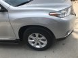 Toyota Highlander 2.7 AT 2013 - Cần bán xe Toyota Highlander 2.7AT 2013 màu bạc nhập khẩu Mỹ, lăn bánh 31 ngàn km còn mới  